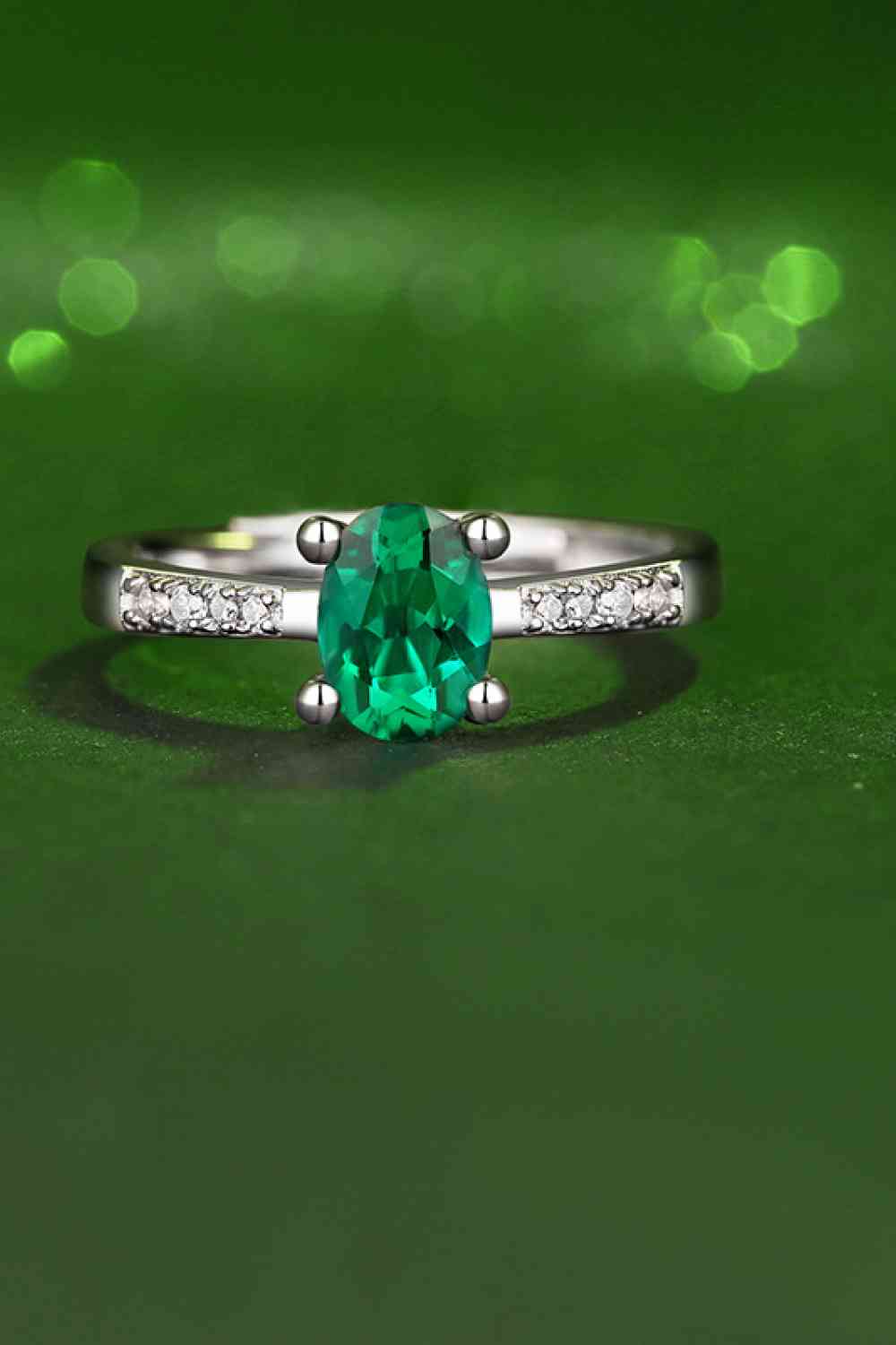 Emerald Enchantment: 1 Carat Emerald Ring