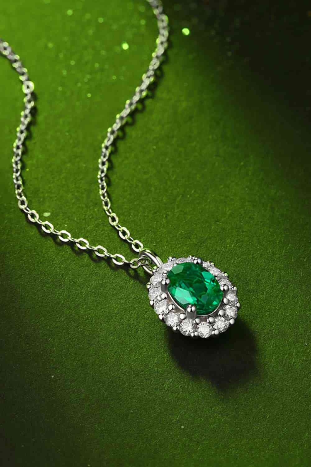 Ethereal Emerald Glow Necklace