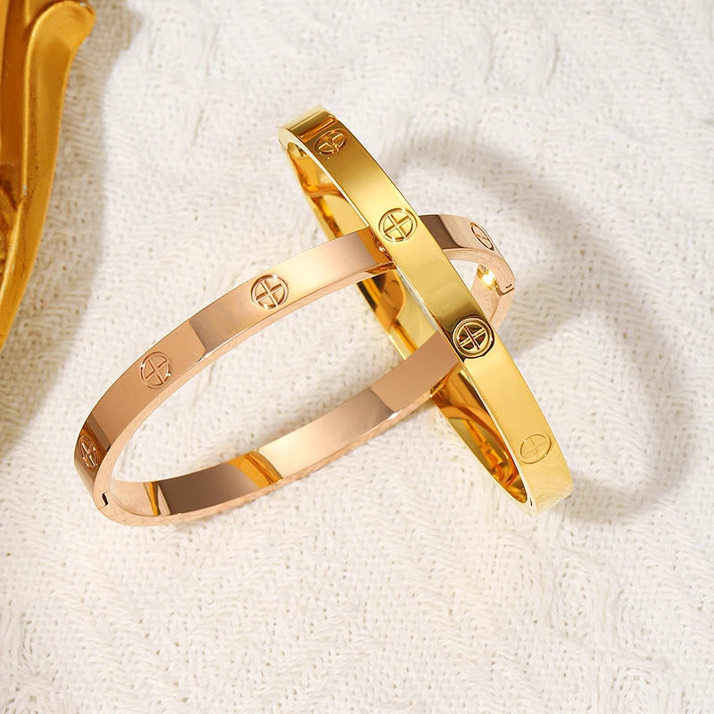 AureliaCross  Bangle