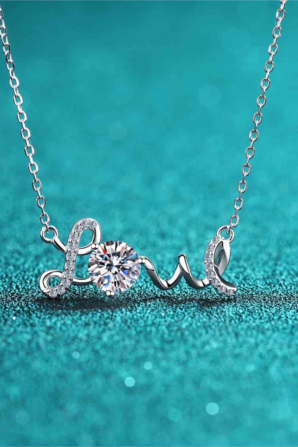 Love Embrace: 1-Carat Moissanite Necklace