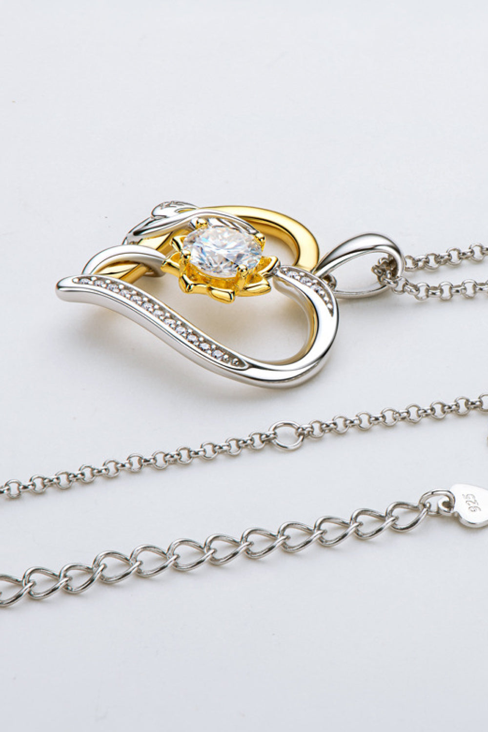 Rosy Radiance: Moissanite Necklace